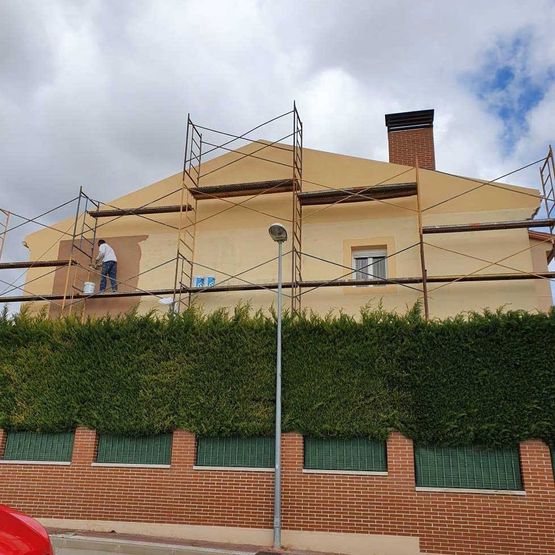 trabajos en fachada de Trabajos Verticales Benagón